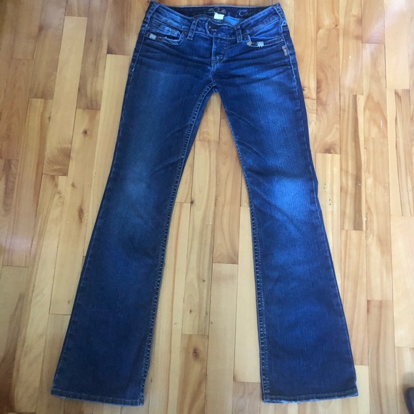 Silver Tuesday Low Rise Boot Cut Flare Jeans - Picture 9 of 10